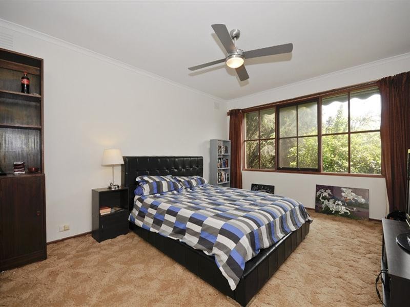 14 Marlow Street, Mooroolbark VIC 3138