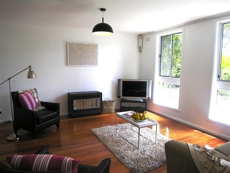14 Highpoint Avenue, Mooroolbark VIC 3138