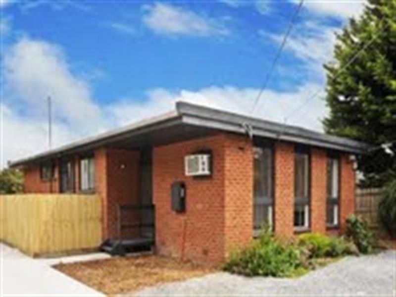 14 Highpoint Avenue, Mooroolbark VIC 3138