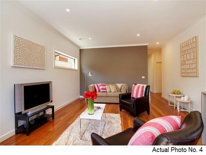 4/9 Hawthory Road, Kilsyth VIC 3137