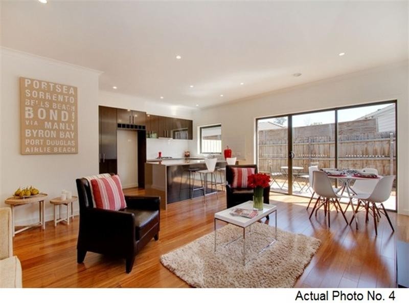 4/9 Hawthory Road, Kilsyth VIC 3137