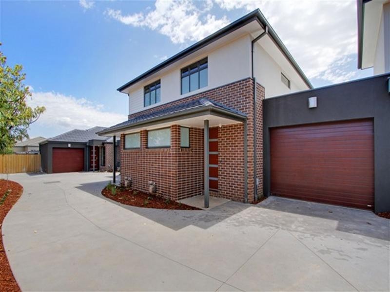 4/9 Hawthory Road, Kilsyth VIC 3137