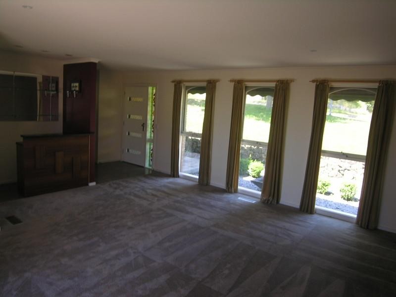 10 CHINOOK Crescent, Mooroolbark VIC 3138