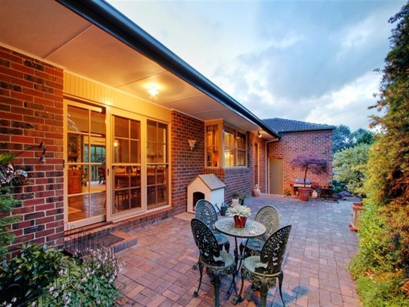 2 Delmont Court, Mooroolbark VIC 3138