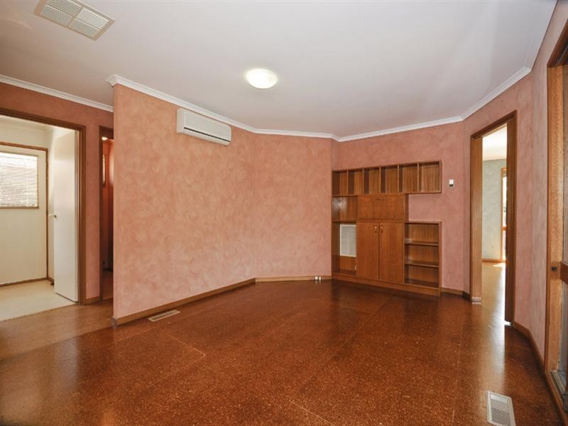 71 Blackburn Road, Mooroolbark VIC 3138