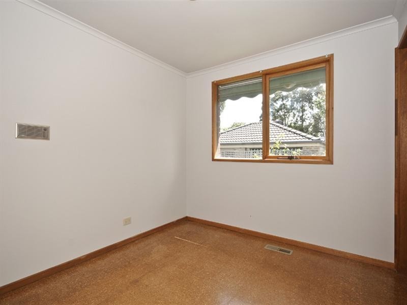 71 Blackburn Road, Mooroolbark VIC 3138