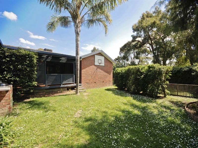 71 Blackburn Road, Mooroolbark VIC 3138
