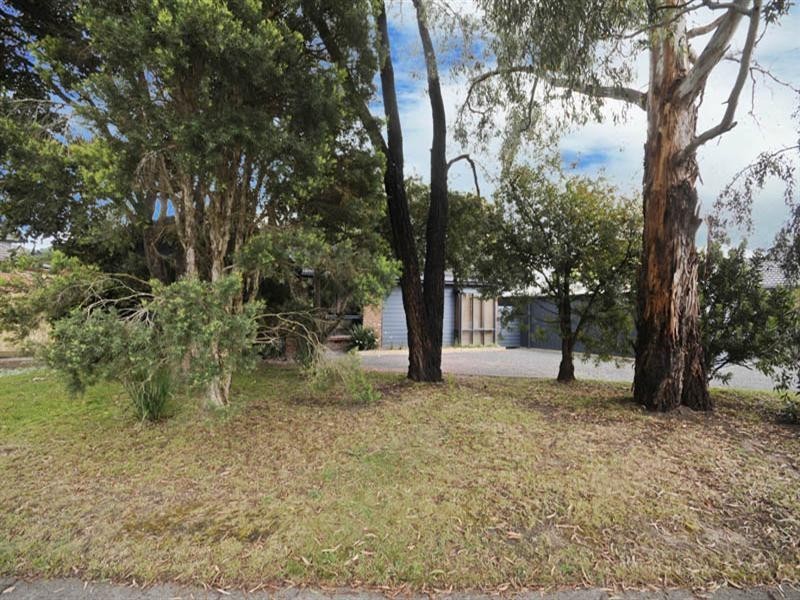 71 Blackburn Road, Mooroolbark VIC 3138