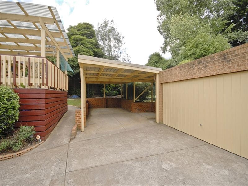 12 Coombah Court, Mooroolbark VIC 3138