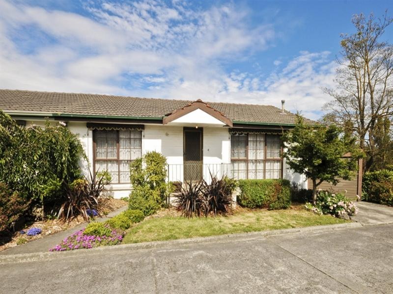 4/10-12 Surrey Road West, Croydon VIC 3136