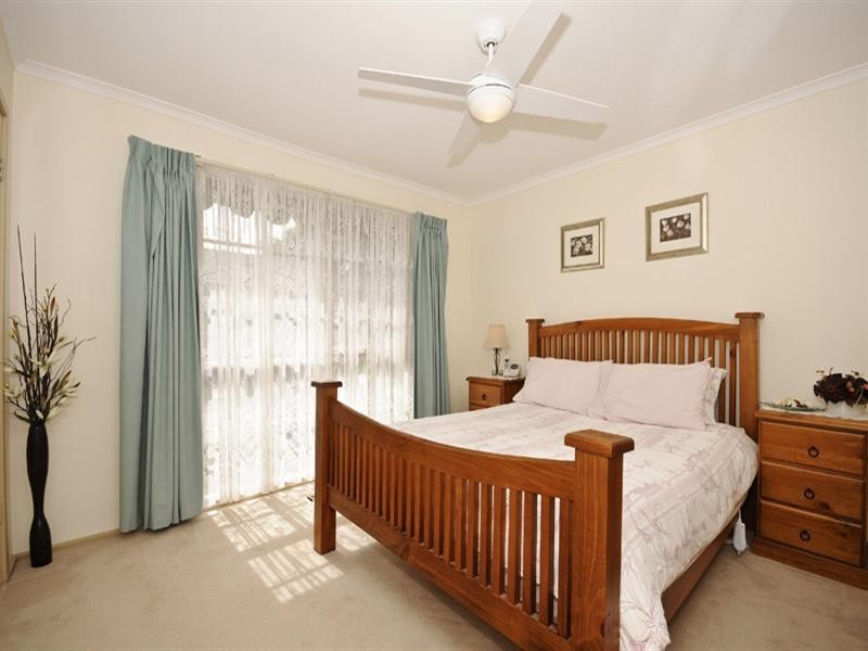 4/10-12 Surrey Road West, Croydon VIC 3136