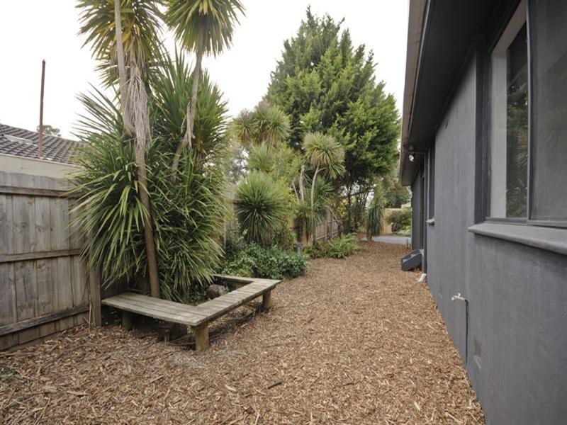 14 HIGHPOINT Avenue, Mooroolbark VIC 3138