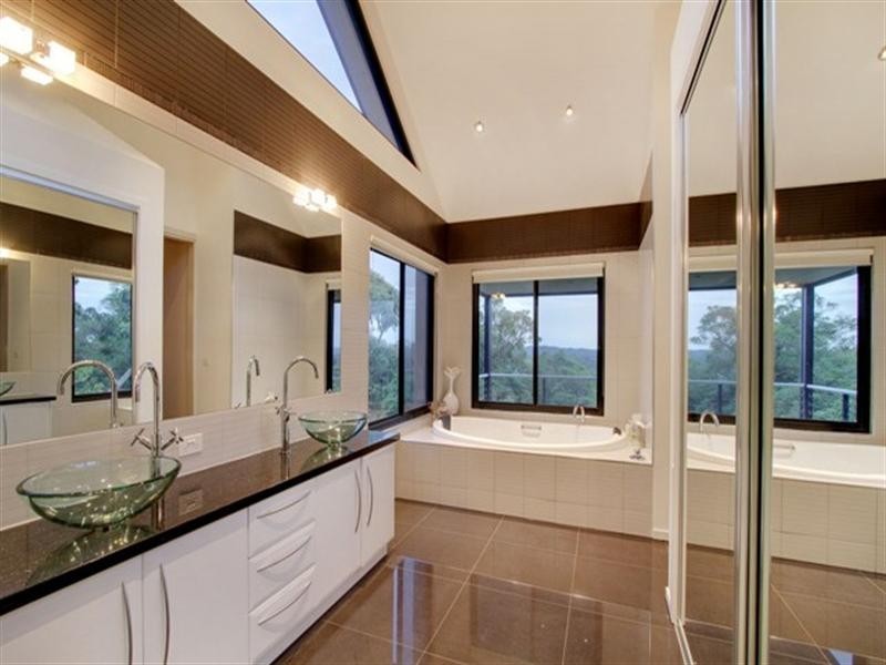 31 Bretby Way, Montrose VIC 3765