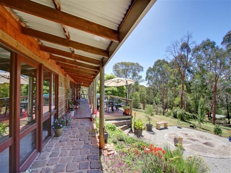 40 Lewis Road, Hoddles Creek VIC 3139