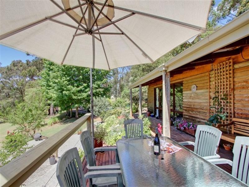 40 Lewis Road, Hoddles Creek VIC 3139