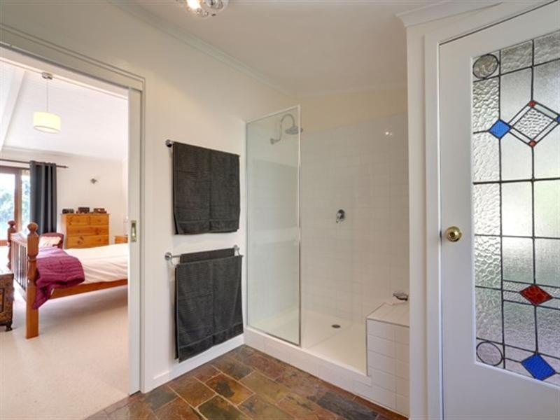 40 Lewis Road, Hoddles Creek VIC 3139
