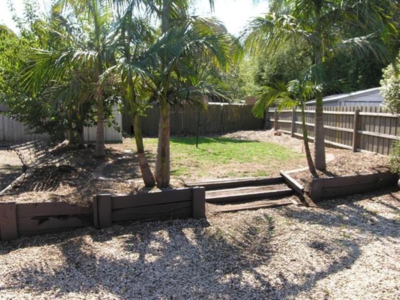 4 Statesman Crescent, Mooroolbark VIC 3138