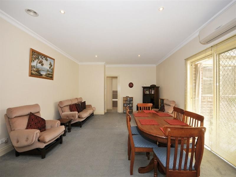 1/34-36 Swinburne Avenue, Mooroolbark VIC 3138