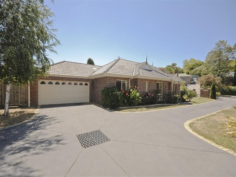 1/34-36 Swinburne Avenue, Mooroolbark VIC 3138