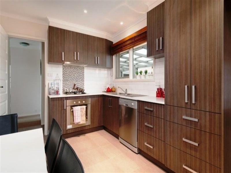 56 Longfellow Avenue, Mooroolbark VIC 3138