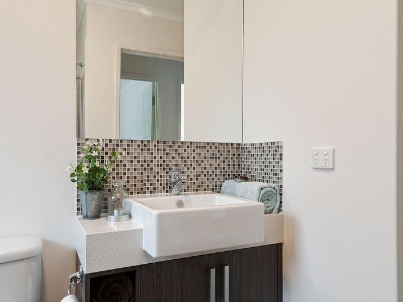 56 Longfellow Avenue, Mooroolbark VIC 3138