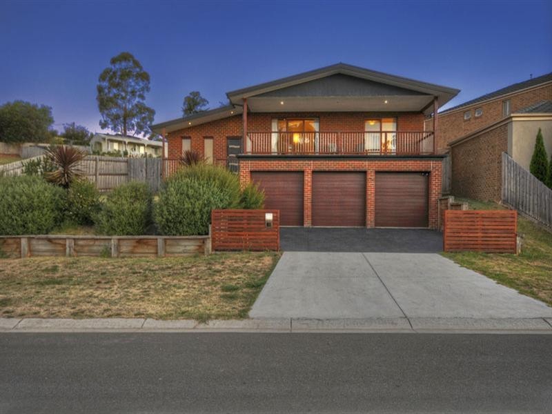 12 Sirocco Court, Wandin North VIC 3139