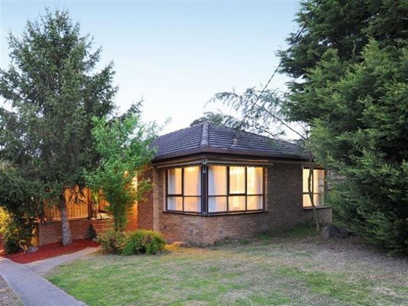 35 Rolling Hills Road, Chirnside Park VIC 3116