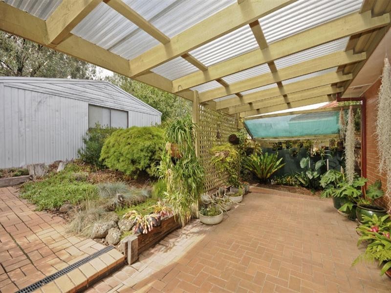 19 Dryden Concourse, Mooroolbark VIC 3138