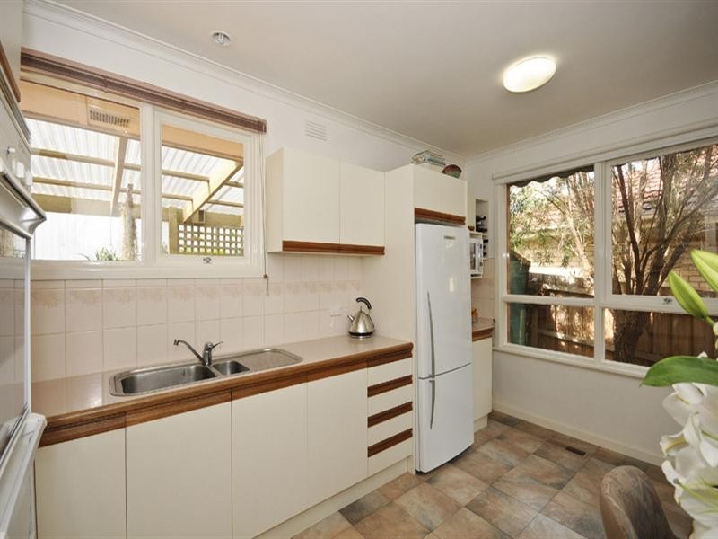 19 Dryden Concourse, Mooroolbark VIC 3138