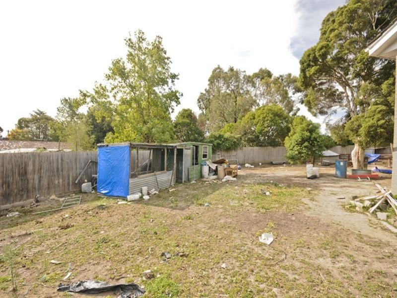 15 Reay Road, Mooroolbark VIC 3138
