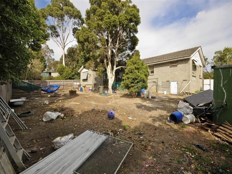 15 Reay Road, Mooroolbark VIC 3138