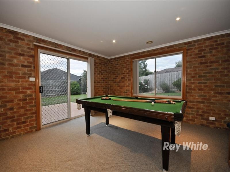 92 Lakeview Drive, Lilydale VIC 3140