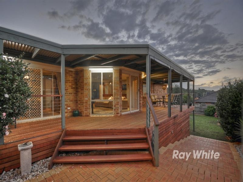92 Lakeview Drive, Lilydale VIC 3140