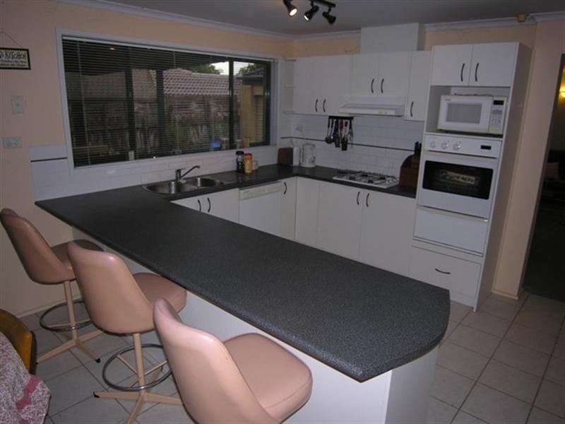6 Jodie Place, Kilsyth South VIC 3137