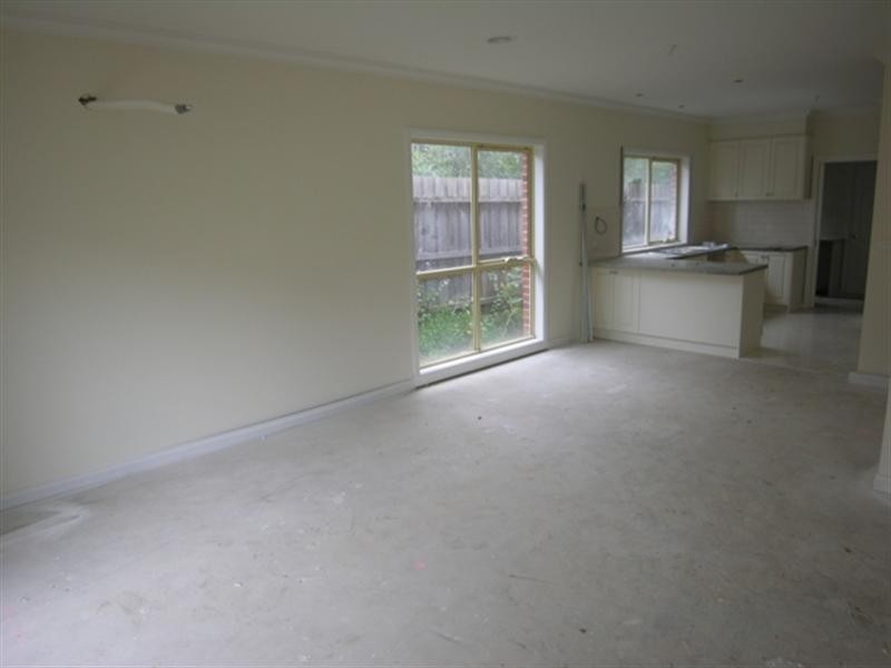 1/14A Parrs Road, Croydon VIC 3136