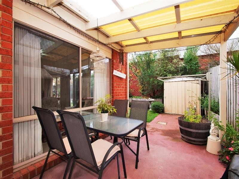 17 Rosewood Place, Chirnside Park VIC 3116