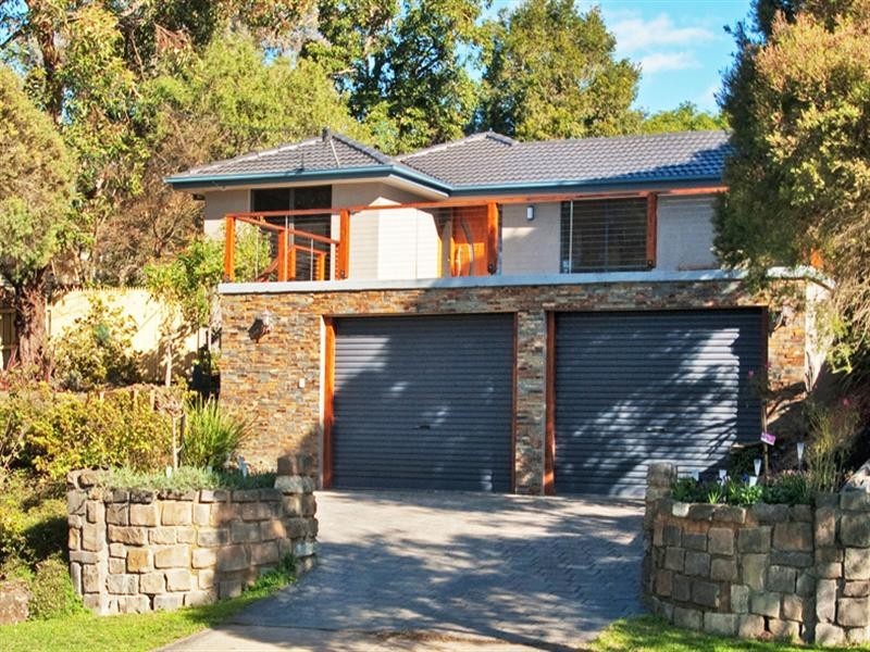 9 Cumberland Crescent, Chirnside Park VIC 3116