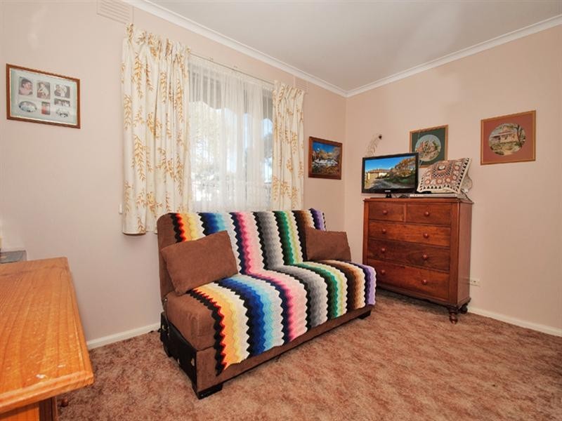 37 Ballantyne Crescent, Kilsyth VIC 3137