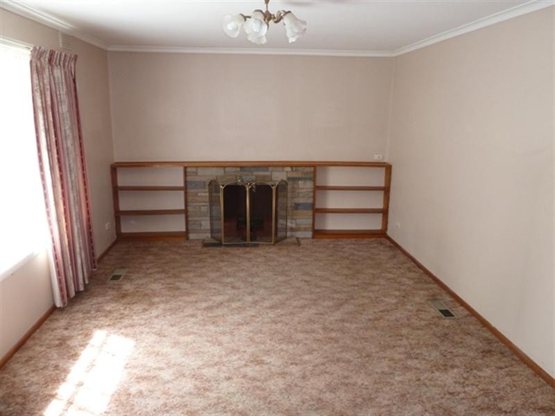 37 Ballantyne Crescent, Kilsyth VIC 3137