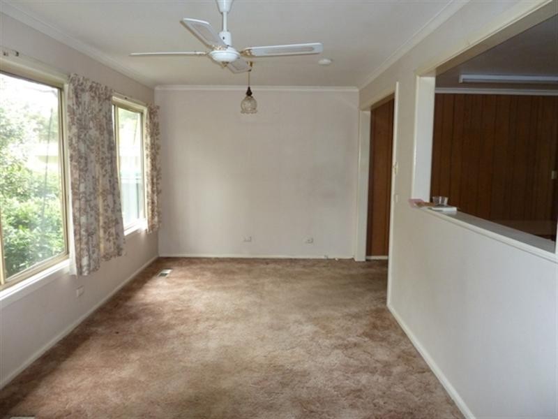 37 Ballantyne Crescent, Kilsyth VIC 3137