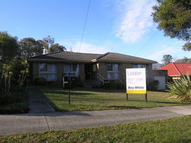 19 Greenville Street, Mooroolbark VIC 3138