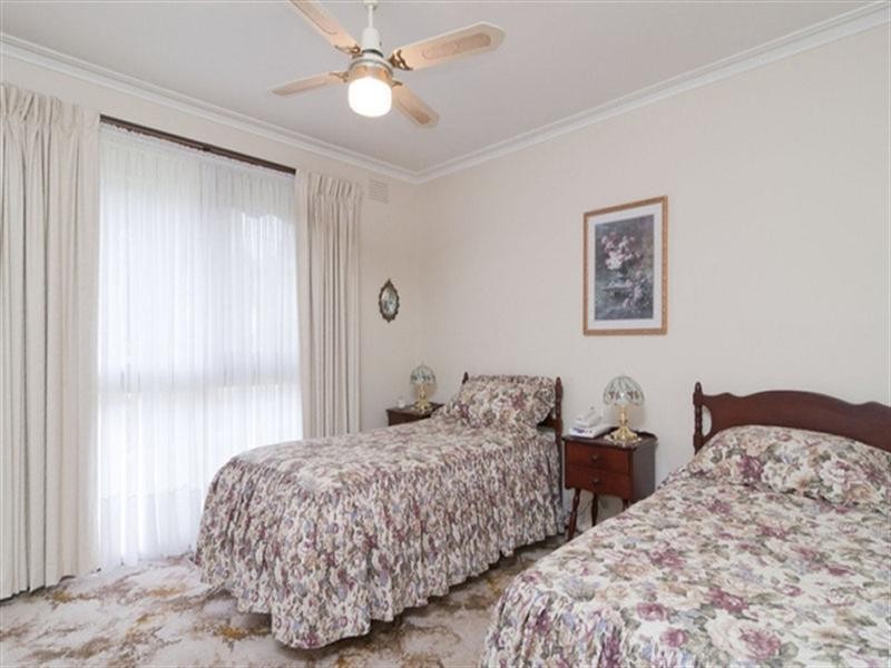 19 Greenville Street, Mooroolbark VIC 3138