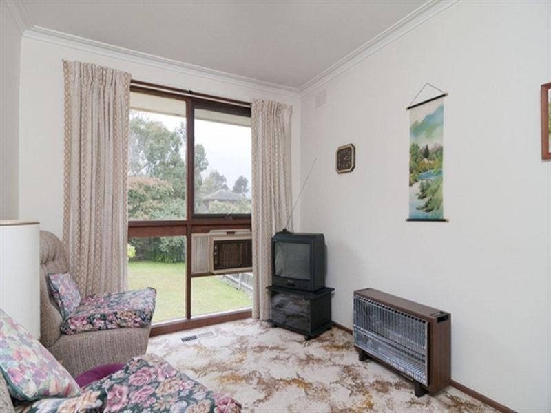 19 Greenville Street, Mooroolbark VIC 3138