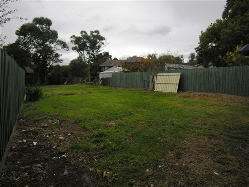 4 Highland Avenue, Croydon VIC 3136