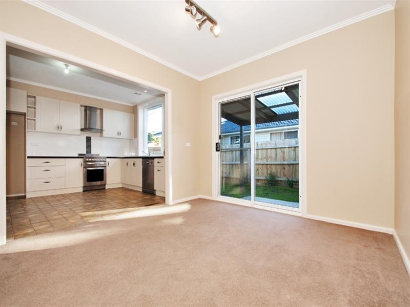 1/23 Belmont Road West, Croydon South VIC 3136