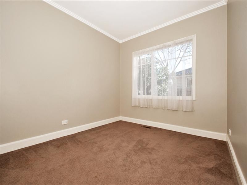 1/23 Belmont Road West, Croydon South VIC 3136