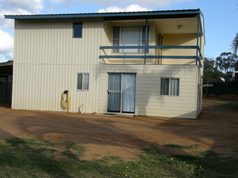 5 Ash Place, Kalbarri WA 6536