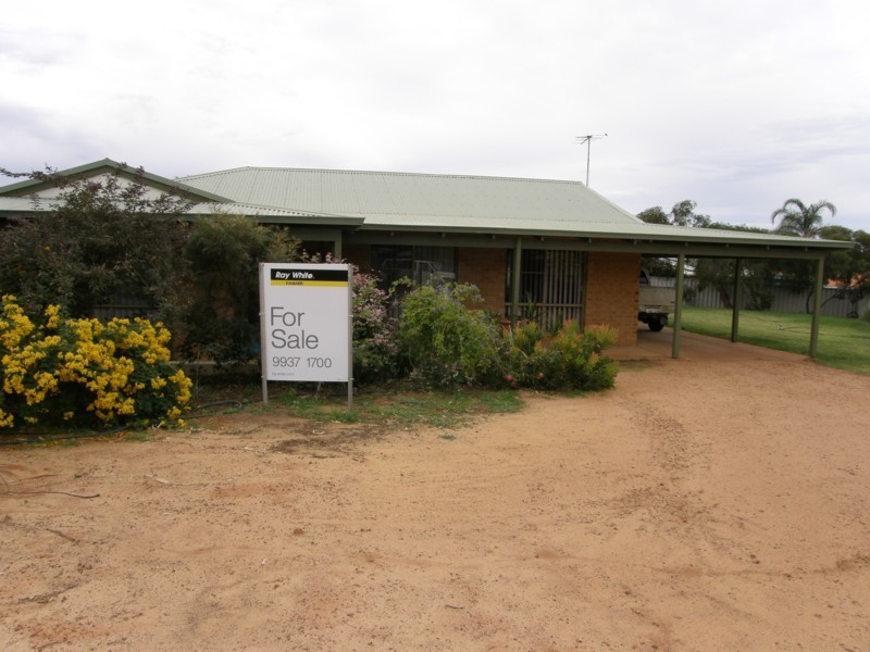 7 Starfire Close, Kalbarri WA 6536