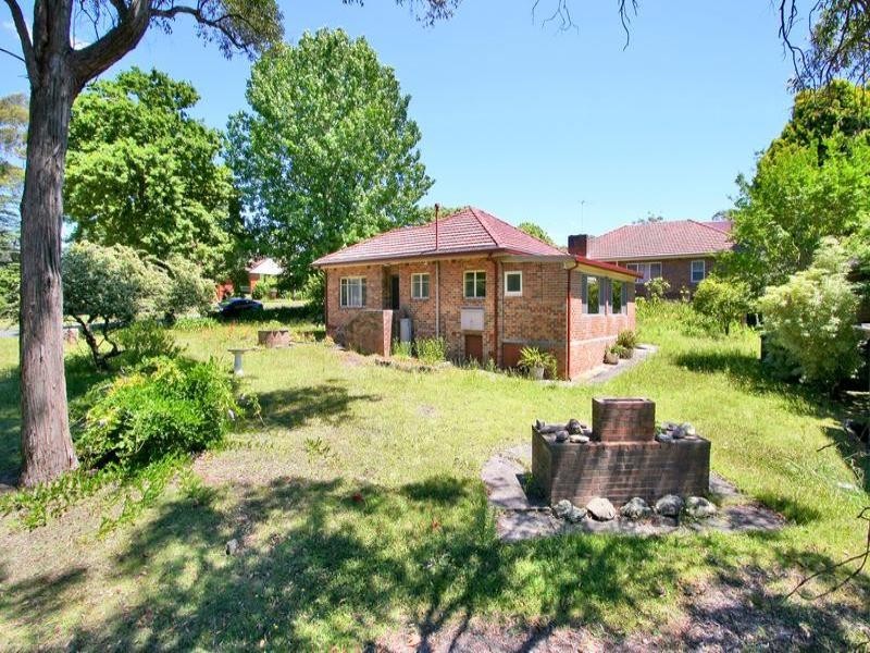 1 Inverallan Avenue, Pymble NSW 2073