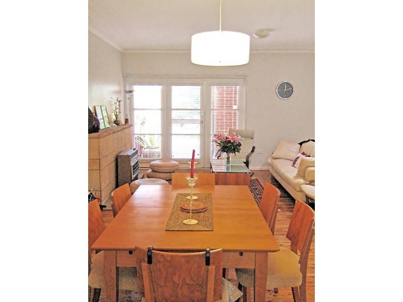 8 Yarrennan Avenue, West Pymble NSW 2073